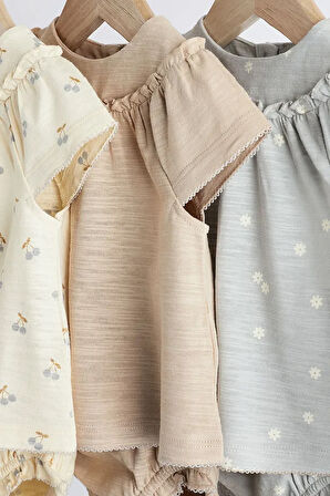 % 100 Pamuklu Bej Gri Çiçek Desenli Kısa Kollu 3’lü Alt Üst Takım