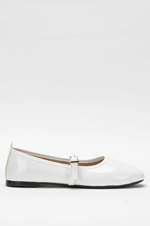 Kadın Kemer Detay Rugan Babet Ayakkabı BEYAZ