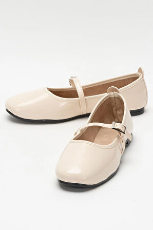 Kadın Kemer Detay Rugan Babet Ayakkabı KREM