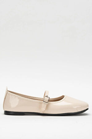 Kadın Kemer Detay Rugan Babet Ayakkabı KREM