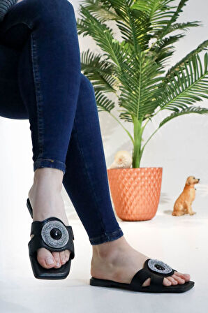 Sermoda Düz Tabanlı Broş Slikon Taşlı Kadın Yazlık Terlik  NW Siyah