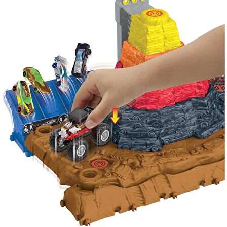 Kaliko Kaliko Monster Trucks Muhteşem Çarpışma Arenası, 4 Yaş Ve Üzeri, Hnb96