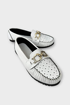 Kadın Delikli Tokalı Babet Ayakkabı BEYAZ