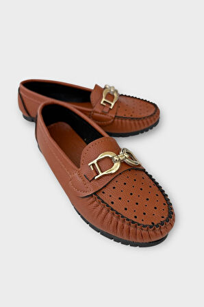 Kadın Delikli Tokalı Babet Ayakkabı TABA