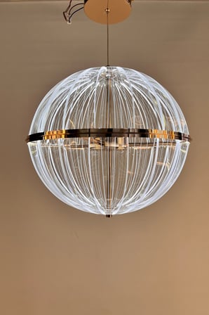 Lüks Gold Kaplama Dairesel Çizgi Desenli Küre Modern LED Avize