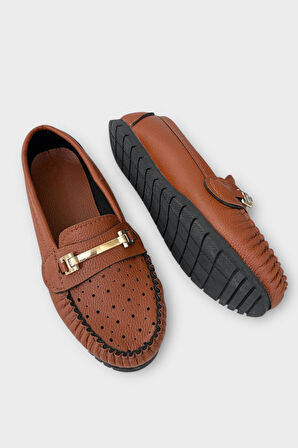 Kadın Delikli Tokalı Babet Ayakkabı TABA