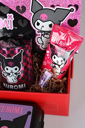 YENİ SEZON LİSANSLI KUROMI GIFT BOX ÖZEL KUTULU 700 ML MATARA,BESLENME KABI İLE KIRTASİYE OKUL SETİ