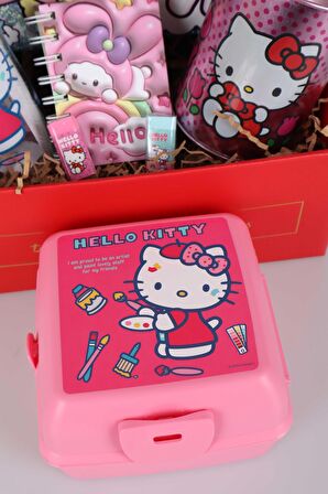 DEKOMUS İLE ÖZEL KUTULU LİSANSLI HELLO KITTY MATARA VE BESLENME KABI İLE KIRTASİYE OKUL SETİ