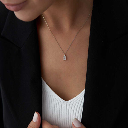 Tek Baget Taşlı Kolye