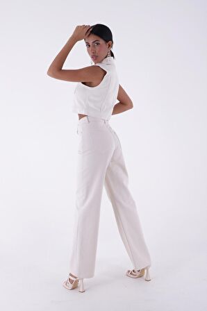 Geniş Paçalı ve Yüksek Belli Cepli Rahat Kadın Kot Pantolon Relaxed Jean Doğal Natural Denim