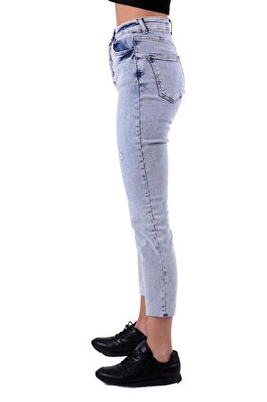 Düğme Detaylı ve Yüksek Belli Cepli Astarsız Mom Kadın Kot Pantolon Kar Açık Mavi Denim Dört Mevsim 