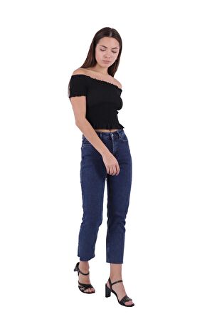 Paçaları Dikişsiz ve Yüksek Belli Cepli Astarsız Kadın Kot Pantolon Mom Fit Jean Normal Koyu Mavi