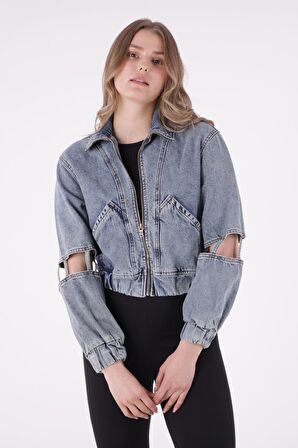 Kolları Bağlantı Detaylı Klasik Yakalı Cepli ve Astarsız Bomber Crop Kadın Kot Ceket OrtaMavi Denim