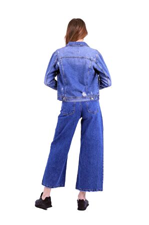 Yırtık Detaylı Cepli ve Astarsız Uzun Kollu Dar Kalıplı Kadın Kot Ceket Koyu Mavi Denim Dört Mevsim 