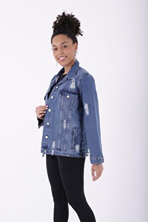 Lazer Yırtıklı ve Klasik Yakalı Uzun Kollu Cepli Klasik Kadın Kot Ceket Orta Mavi Denim Dört Mevsim