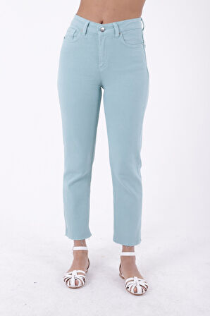 Paçaları Dikişsiz ve Yüksek Belli Cepli Astarsız Kadın Kot Pantolon Mom Fit Jean Aqua Mavi Denim