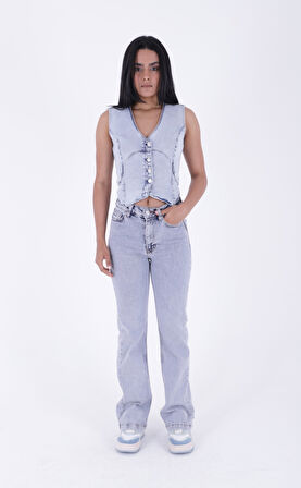 Yüksek Belli ve Cepli Boru Paçalı Relaxed Kadın Kot Pantolon Açık Mavi Jean Denim Dört Mevsim