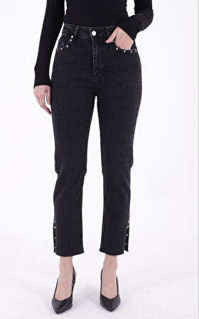 Paçaları Taşlı ve Yırtmaçlı Cepli Yüksek Belli Mom Fit Kadın Jean Kot Pantolon Düz Antrasit Denim
