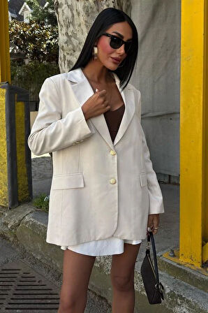 Uzun Kollu ve Düğme Kapamalı Kruvaze Yakalı Oversize Blazer Kadın Keten Ceket Ekru