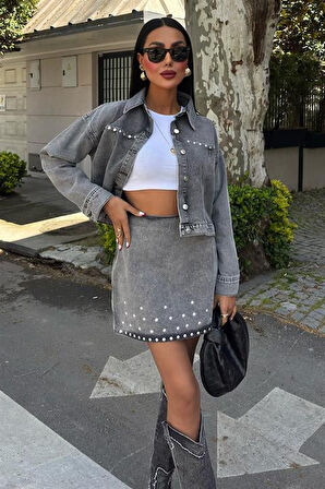 Taş Detaylı Uzun Kollu Ceket ve Taşlı Kadın Mini Etek Takımı ( 2 Parça ) Gri Denim