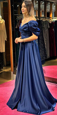 Lacivert Düşük Kollu Anvelop Yırtmaçlı Kloş Etekli Saten Uzun Abiye Elbise 7568