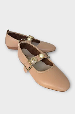 Kadın İnci ve Mühür Aksesuar Bantlı Babet BEJ