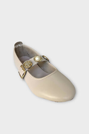 Kadın İnci ve Mühür Aksesuar Bantlı Babet KREM