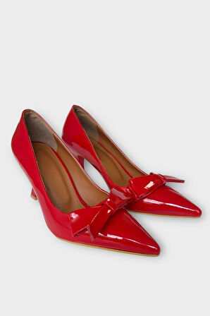 Kadın Fiyonk Tokalı Sivri Burun Topuklu Ayakkabı KIRMIZI