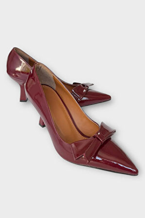 Kadın Fiyonk Tokalı Sivri Burun Topuklu Ayakkabı BORDO