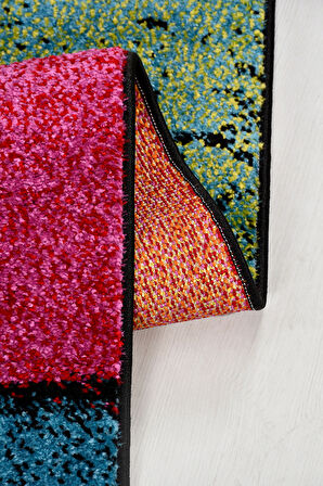 Colora Halı Koleksiyonu | Yumuşak Renkli Kare Halı, Tozumaz, Modern Tasarım ve Kolay Temizlik