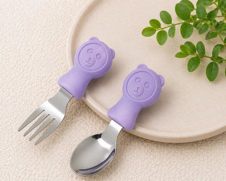Valkyrie 304 Çelik Panda Bebek Kaşık Çatal SetiSilikon Saplı BPA İçermez Ergonomik Kaymaz Mor