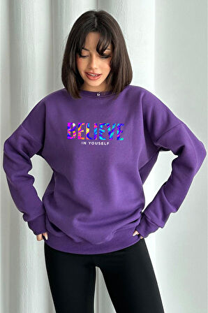 Kadın Renkli Believe Baskılı Oversize Bisiklet Yaka Sweatshirt