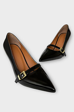 Kadın Tek Bant Tokalı Sivri Burun Topuklu Ayakkabı SİYAH