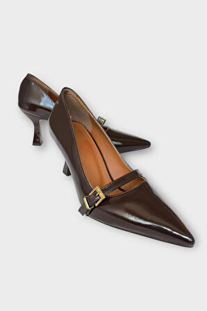 Kadın Tek Bant Tokalı Sivri Burun Topuklu Ayakkabı KAHVERENGİ