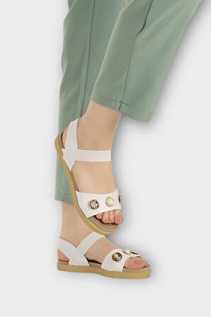 Kadın Tek Bant Aksesuarlı  Bilek Lastik Detaylı Sandalet BEYAZ