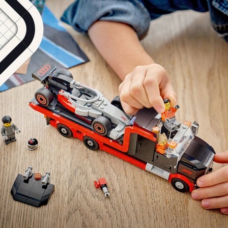 City Audi F1 Yarış Arabalı F1 Sergileme Kamyonu 60493