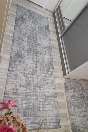 Yolluk Halı – Kaymaz Tabanlı, Yıkanabilir, Yumuşak Dokulu, Şık ve Dayanıklı Tasarım (girdap
