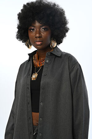 KADIN DÜZ RENK OVERSİZE KESİM GÖMLEK