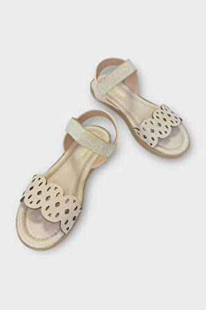 Kadın Tek Bant Lastik Detaylı Lazer Kesim Yazlık Sandalet KREM