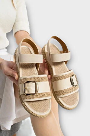 Kadın Tokalı Hasır Tek Bant Lastik Detaylı Sandalet KREM