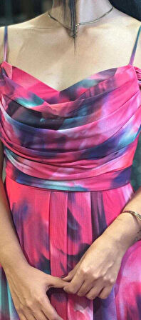 Fuşya  İp Askılı  Sırt Dekolteli  Kloş Etekli Desenli Uzun Abiye Elbise 7592