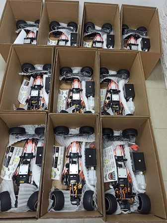 SY RACING 1/5 Baja 5B 30.5CC RTR Kurşunsuz Benzinli Uzaktan Kumandalı RC Arazi Model Araba 80+ Kmh 75CM Uzunluk Offroad Beyaz-Gri ( Kullanıma Hazır )