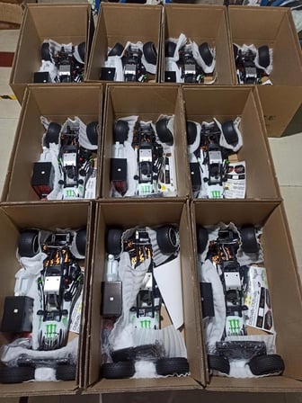SY RACING 1/5 Baja 5B 30.5CC RTR Kurşunsuz Benzinli Uzaktan Kumandalı RC Arazi Model Araba 80+ Kmh 75CM Uzunluk Offroad Beyaz-Yeşil ( Kullanıma Hazır )