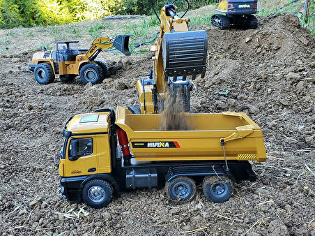 HUINA 1582 1/14 10 Kanal FULL METAL RC Model Profesyonel Uzaktan Kumandalı Damperli Kamyon İş Makinası - 2.4G Full Fonksiyon Sesli ve Işıklı