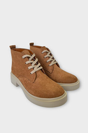 Kadın Nubuk Bağcıklı Yüksek Kauçuk Taban Bot TARÇIN