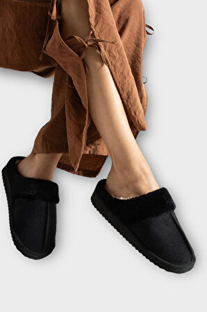 Kadın İçi Yünlü Sıcak Tutan Kışlık Ev Terliği SİYAH