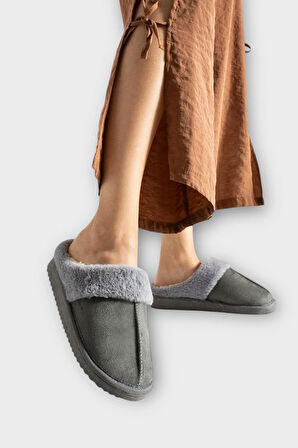 Kadın İçi Yünlü Sıcak Tutan Kışlık Ev Terliği FÜME