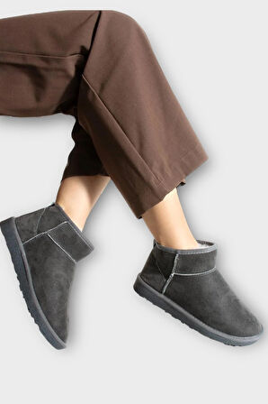 Mini Süet İçi Kürklü Alçak Taban Bilekte Kısa Kadın Bot FÜME