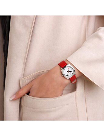 Mondaine Petite Cushion MSL.31110.LCV