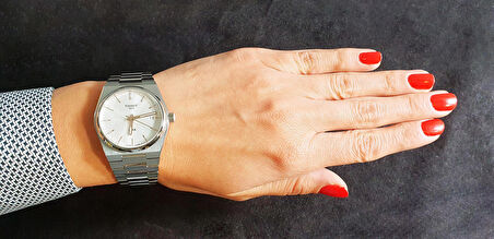 Tissot PRX T137.210.11.031.00 Kadın Kol Saati